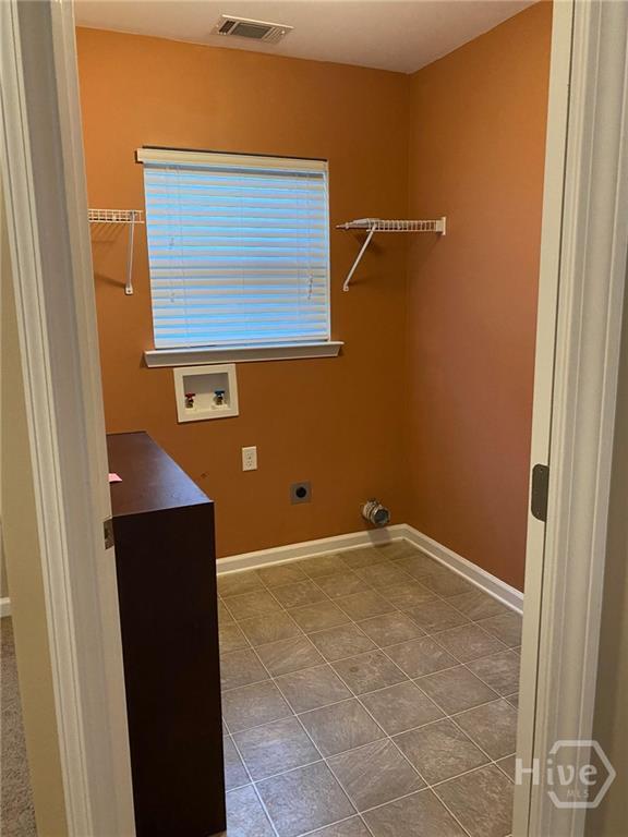 Building Photo - 550 Summer Hill Way