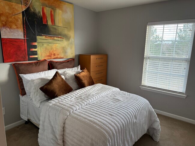 Building Photo - 2271 Crosscut Dr