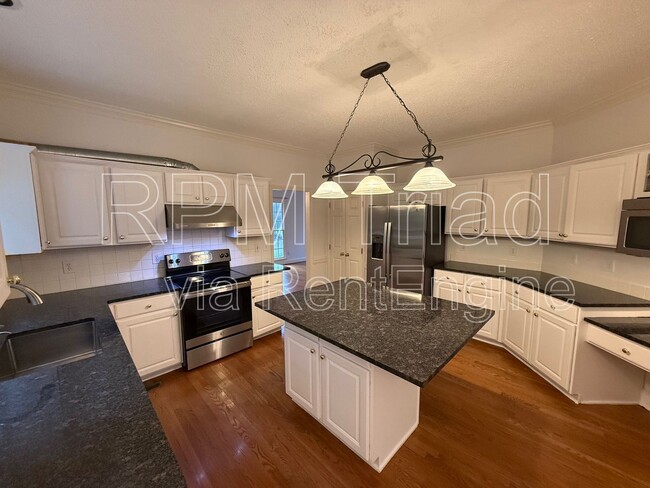 Building Photo - 4210 Shoal Creek Dr