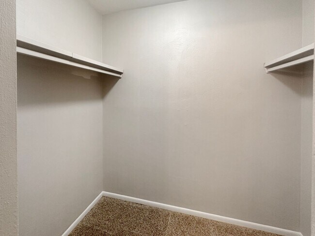 Building Photo - 1605 Bacon Ave