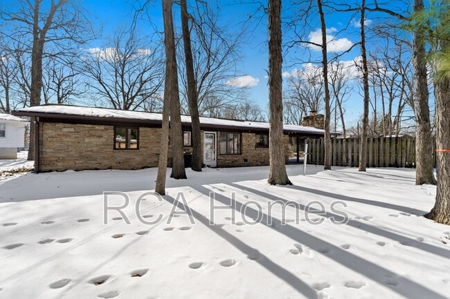 Building Photo - 423 Jenny Ln