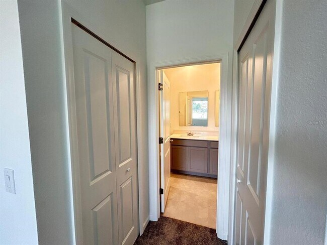 Building Photo - 305 Loch Ct