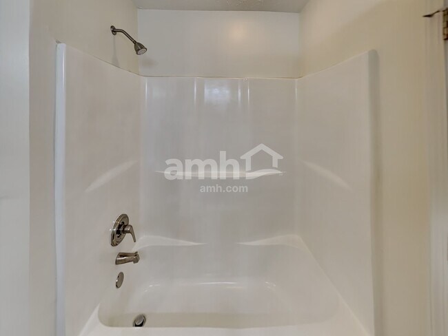 Building Photo - 515 Stetson Ct