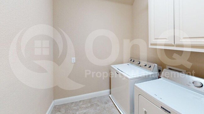 Building Photo - 4112 Overton Dr