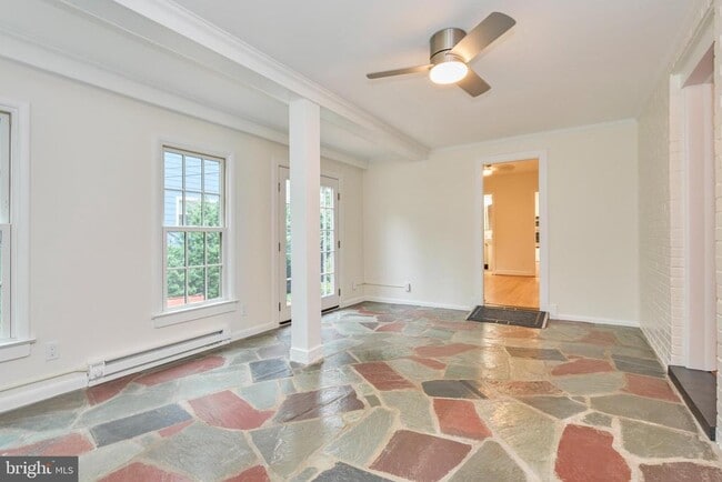 Building Photo - 3819 Woodbine St