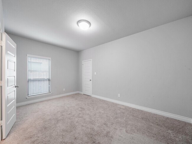 Building Photo - 15039 Montezuma Quail Dr