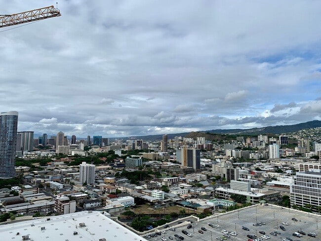 Building Photo - 629 Ke’eaumoku St