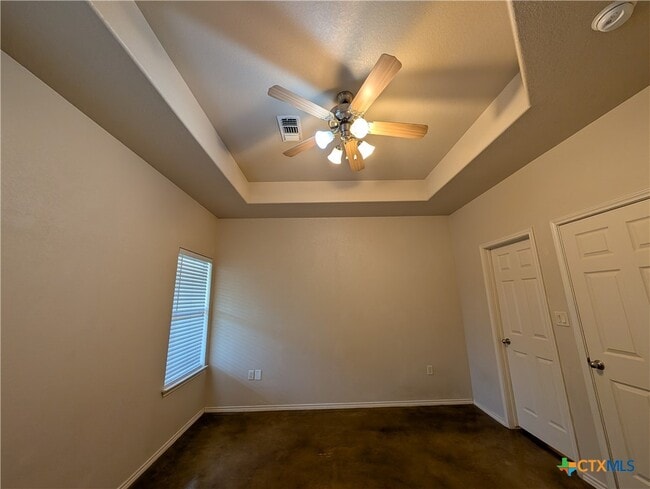 Building Photo - 229 Anne Louise Dr