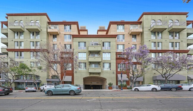 Building Photo - 1501 Front St