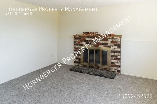 Building Photo - 4812 N Drury Rd