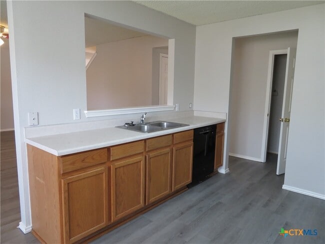 Building Photo - 1093 Stone Branch