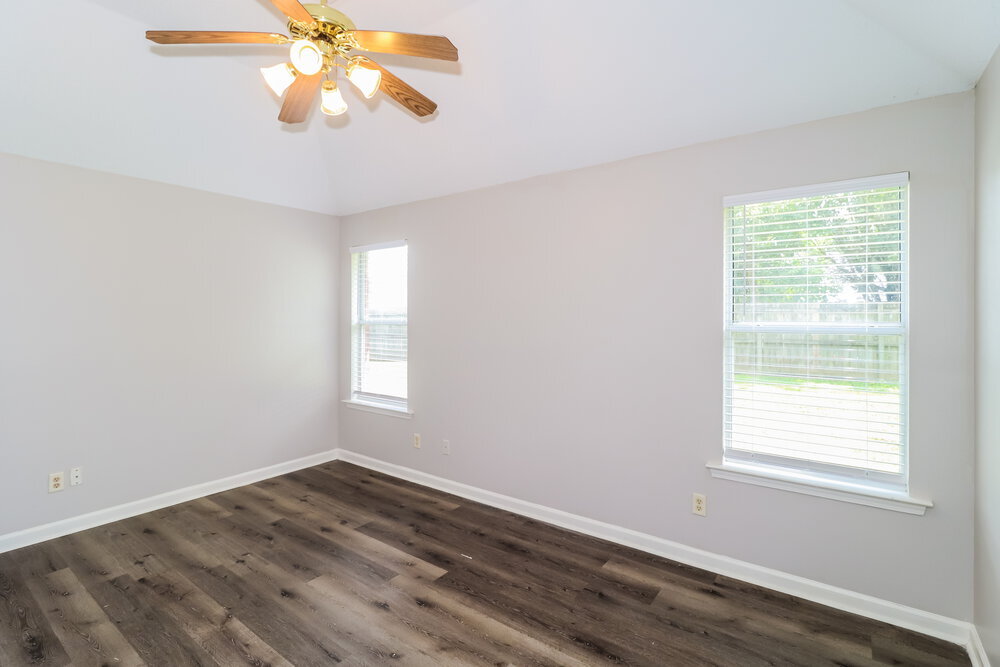 Building Photo - 9703 Java Cove