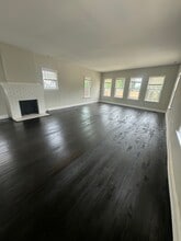 Building Photo - 799 Cascade Ave SW