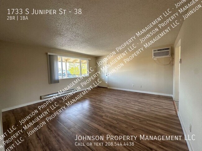 Building Photo - 1733 S Juniper St