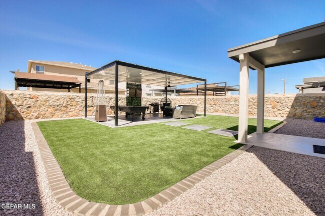 Building Photo - 12257 Desert Dove Ave