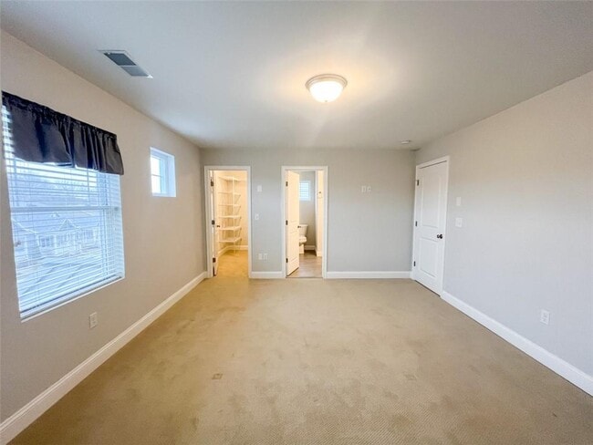 Building Photo - 56 Seawynds Dr