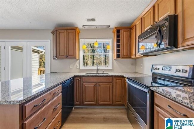Building Photo - 753 Cahaba Manor Trail