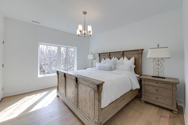 Building Photo - 19 Marina Dr