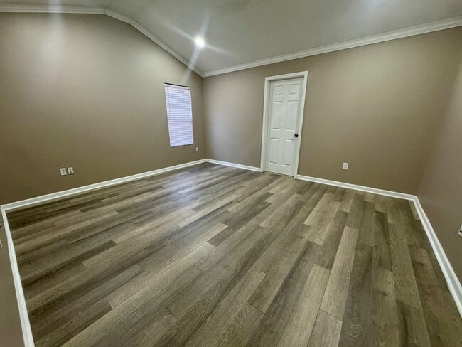 Building Photo - 208 Ohara Dr