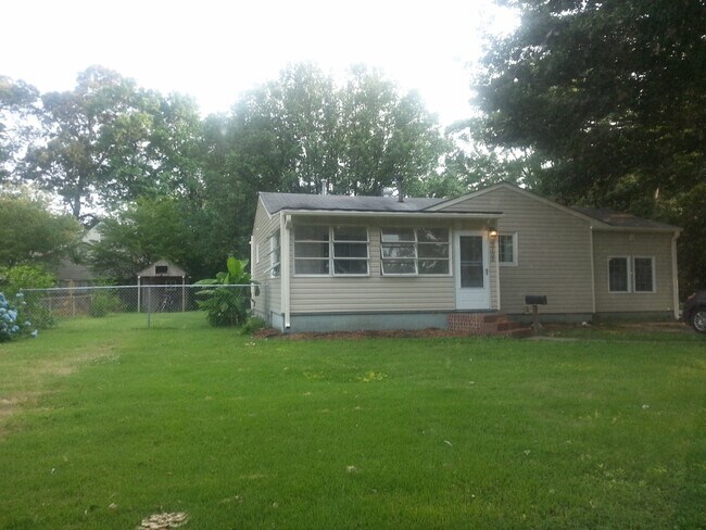 Building Photo - 4733 Adler Ave