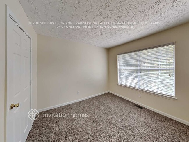 Building Photo - 1027 Shadow Lake Dr