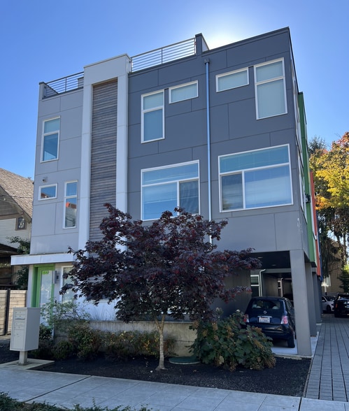 Building Photo - 1549 NW 59th St