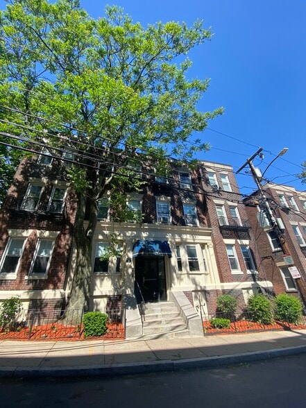 Building Photo - 16 Quint Ave