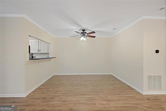 Building Photo - 911 Hollyfax Cir NE