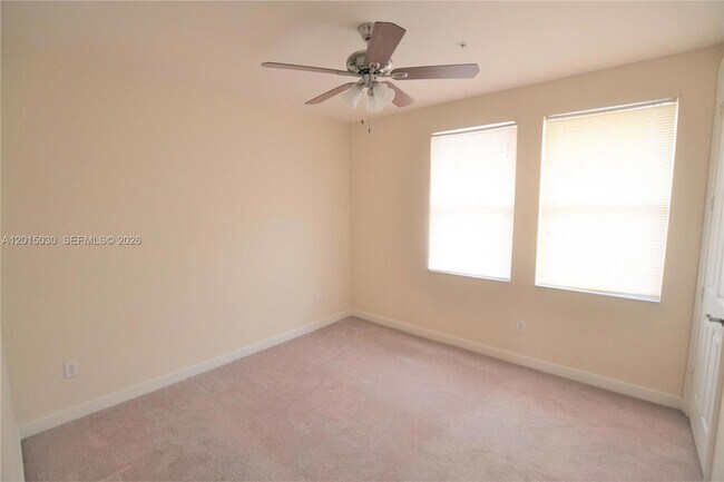 Building Photo - 690 Amador Ln