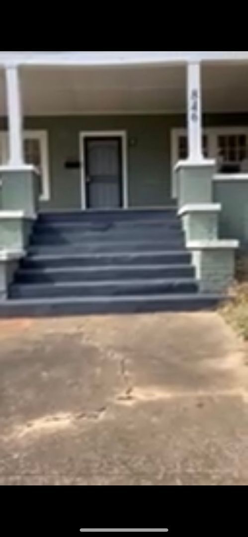 Building Photo - Newly Renovated 4 Bedroom Home / College Hills Community