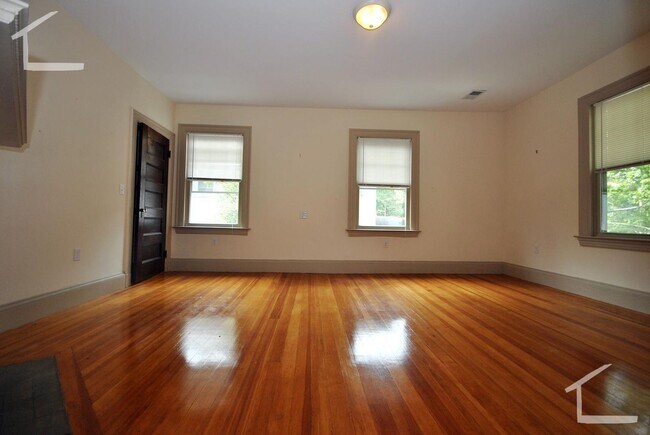 Building Photo - 64 Englewood Ave