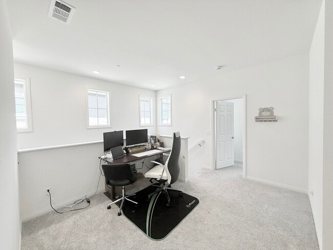 Building Photo - 4316 Cadence Wy