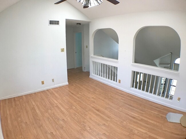 Building Photo - Northeast El Paso 3 bed with Refrig A/C an...