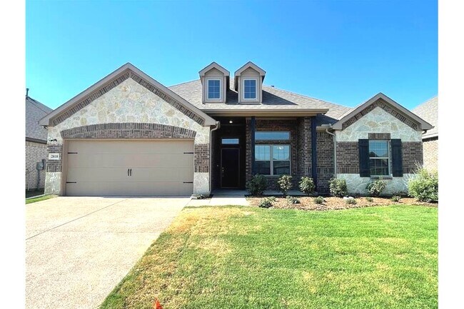 Primary Photo - 2818 Diamondback Dr