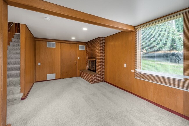 Building Photo - 4bd/2.5ba Kirkland Home