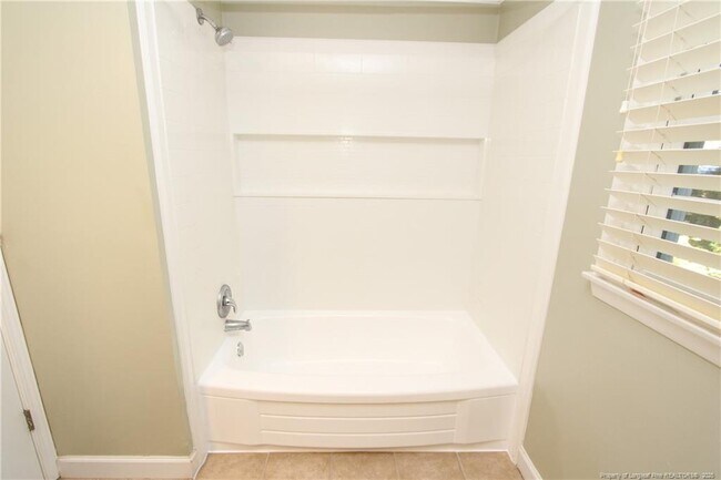 Building Photo - 1427 Seminole Trail