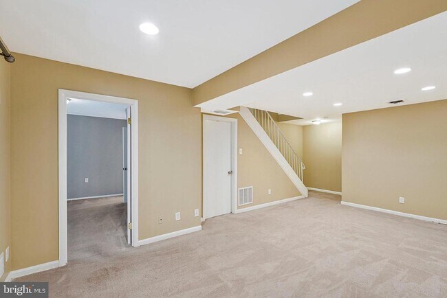 Building Photo - 11069 Saffold Way