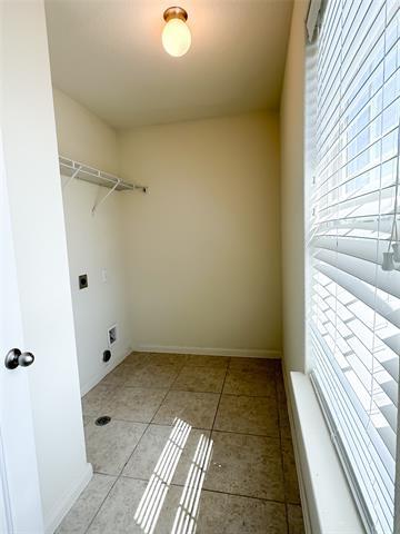 Building Photo - 9415 Bald Cypress St