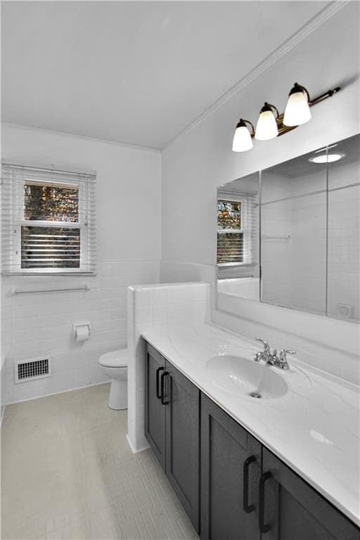 Building Photo - 2301 Echo Hills Cir NE