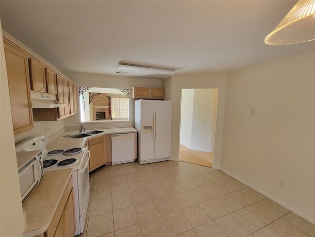 Building Photo - 108 Roosevelt Ct