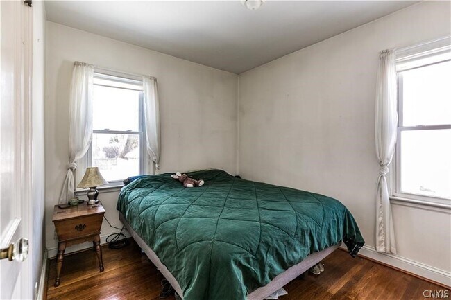 Building Photo - 105 Salem Rd