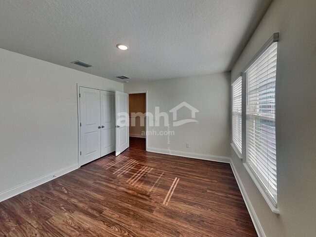 Building Photo - 1079 Summer Stone Lp