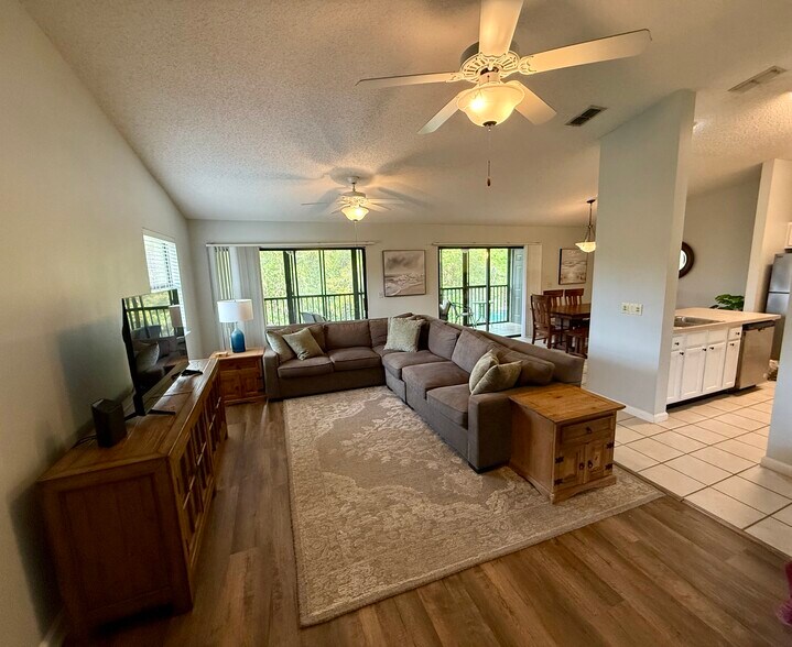 Building Photo - 26 Talavera Ct