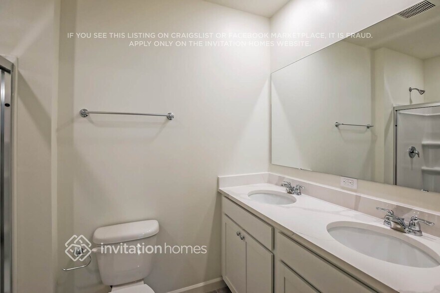 Building Photo - 565 Seaspray Dr