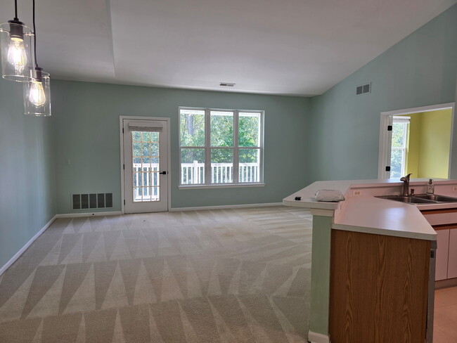 Building Photo - 8130 Autumn Woods Tr