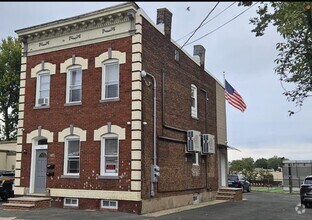 Building Photo - 90 E Centre St