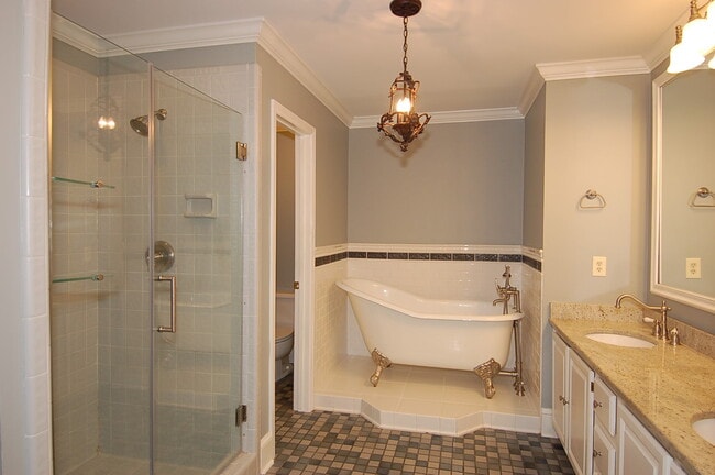 Building Photo - 3101 Janice Rd