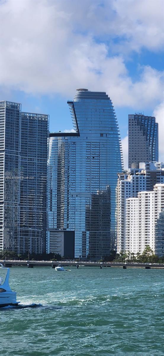 Building Photo - 300 Biscayne Blvd Way