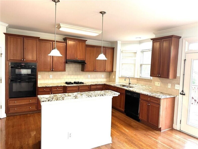 Building Photo - 3590 Millwater Crossing NE