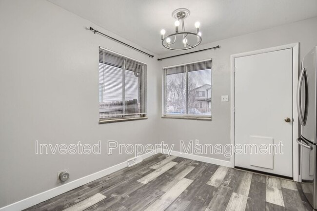 Building Photo - 401 W Bates Ave